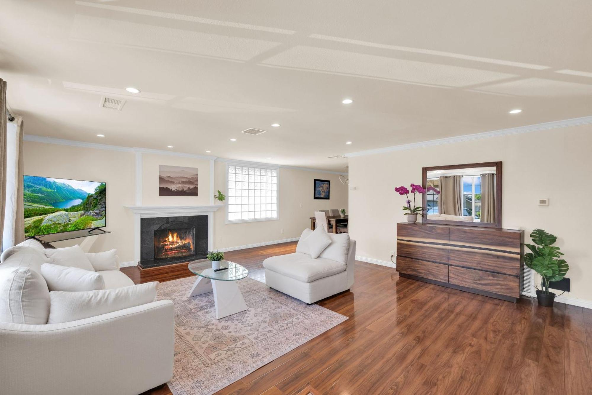 Easy Access To Everywhere West Covina Exterior photo